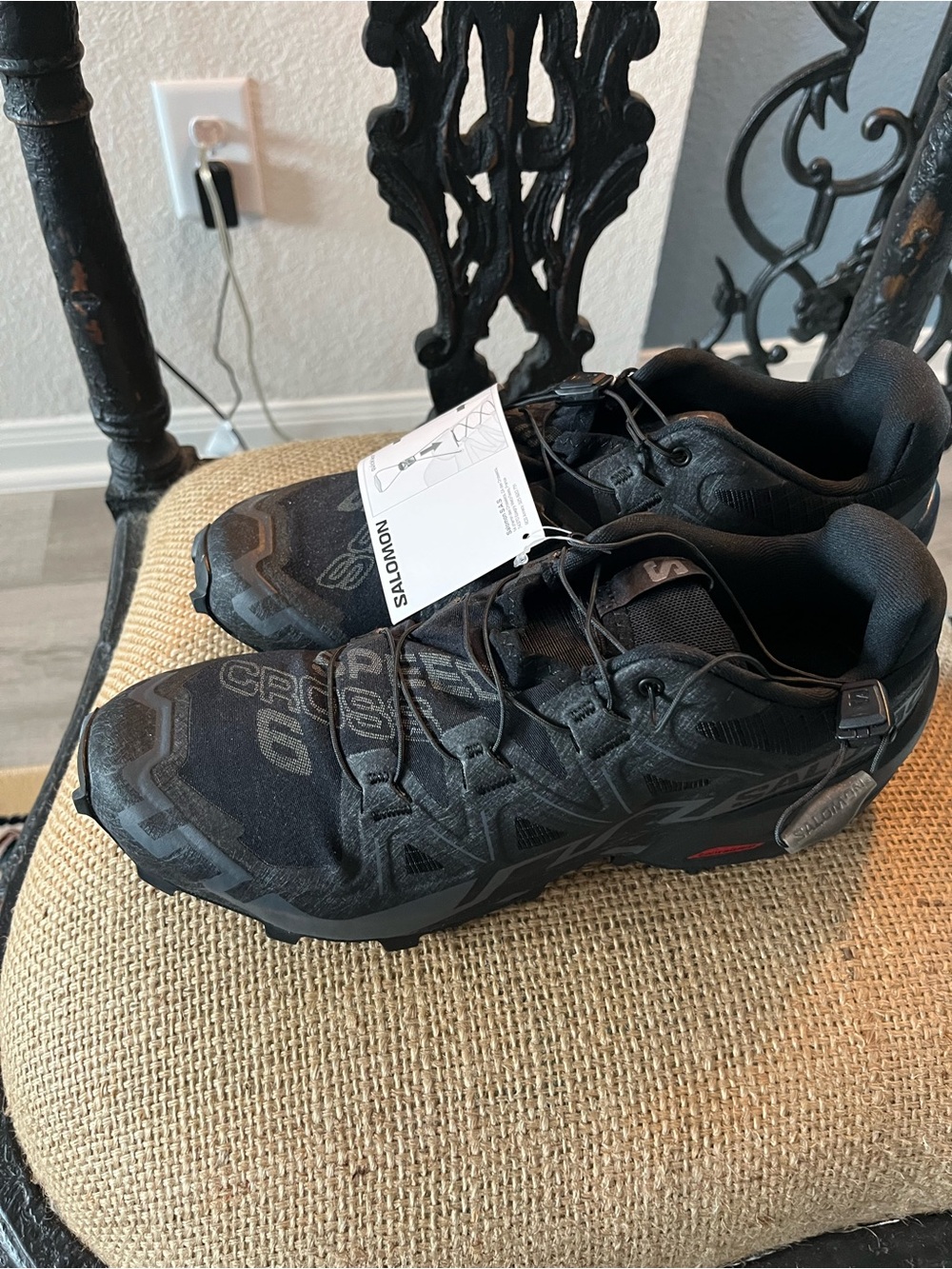 Salomon Men’s Black Trail Running Shoes - Picture 2 of 9